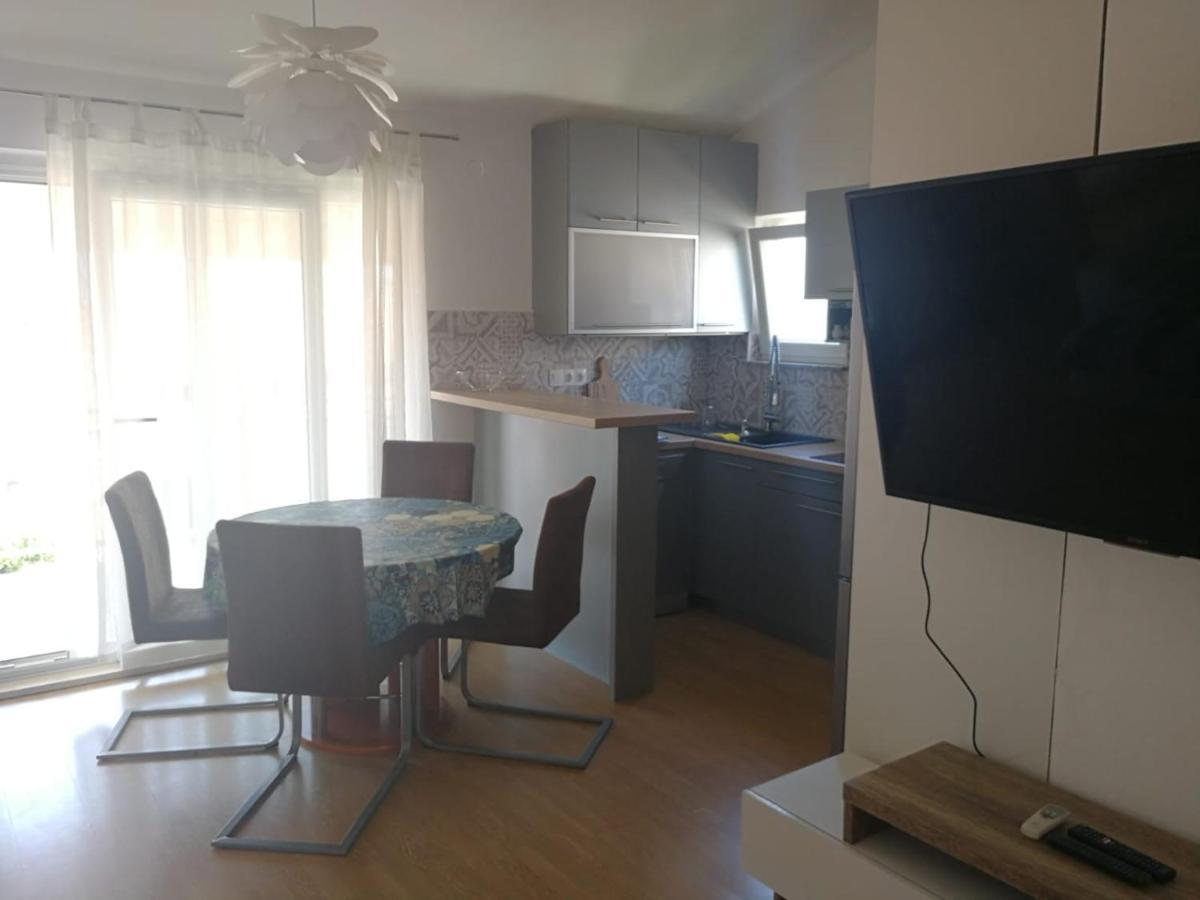 بيوغْغاد نا موغو Apartmani Nea المظهر الخارجي الصورة