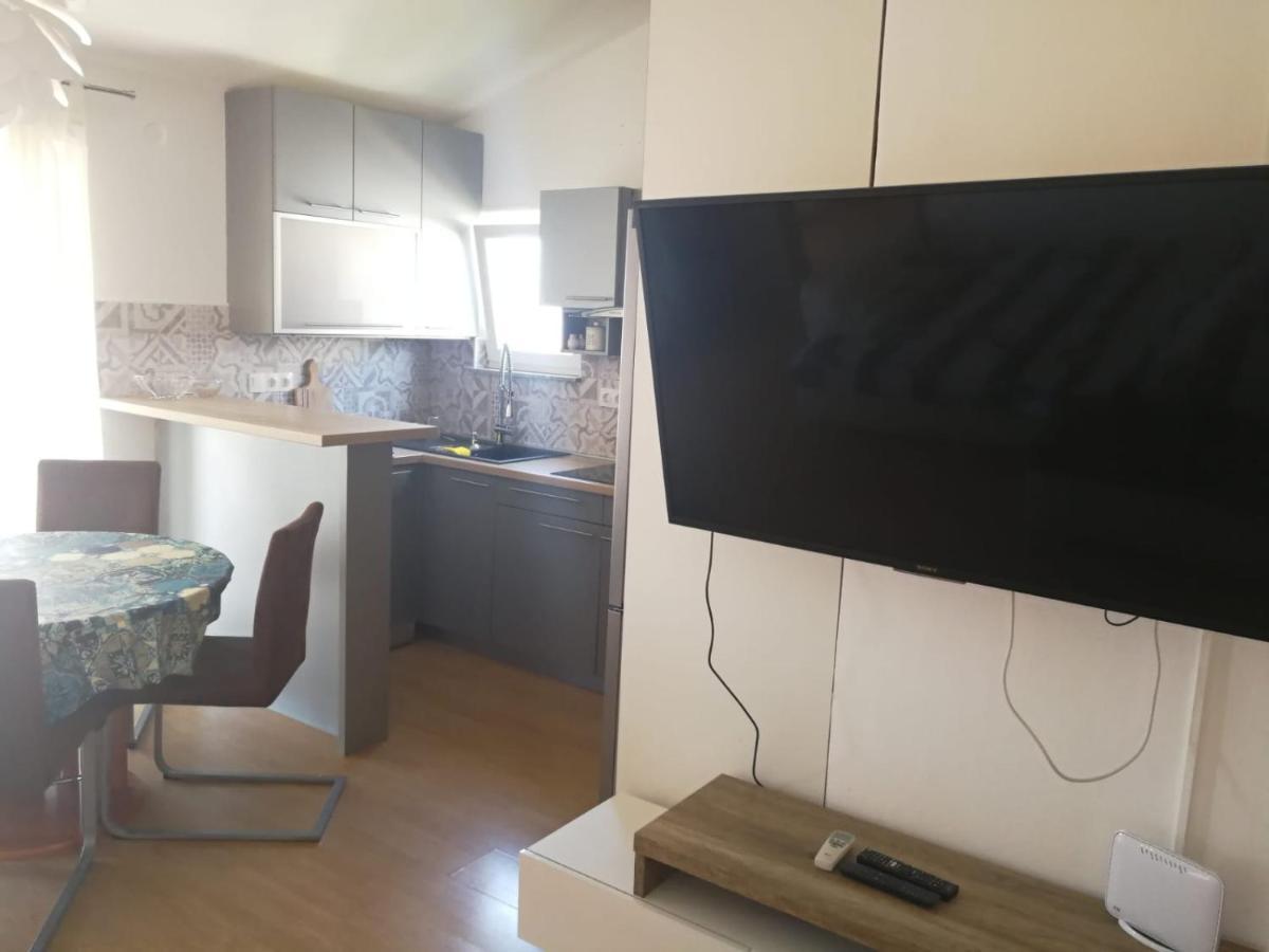 بيوغْغاد نا موغو Apartmani Nea المظهر الخارجي الصورة